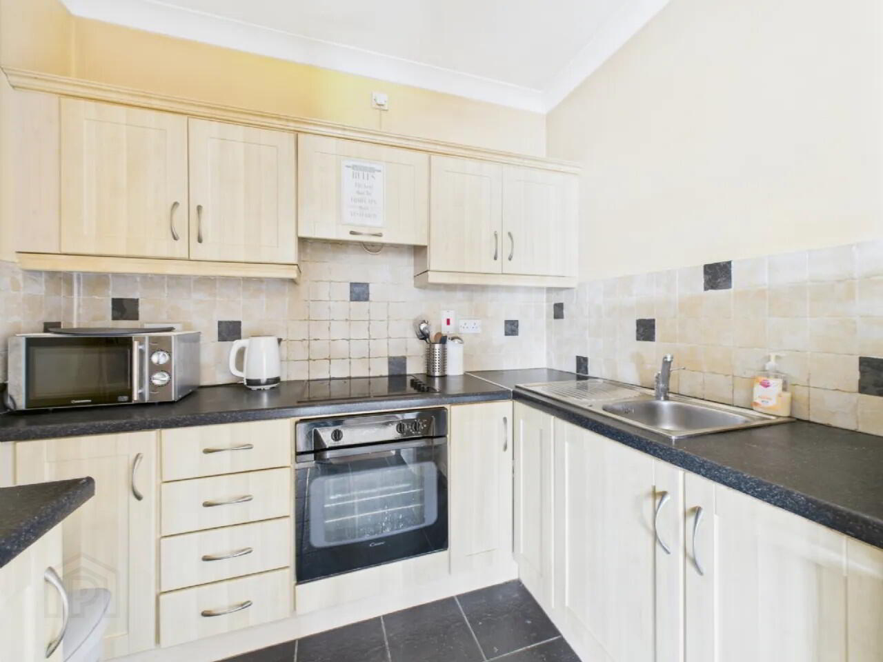 Apt, 6 Carn Glas Court 13 of 16
