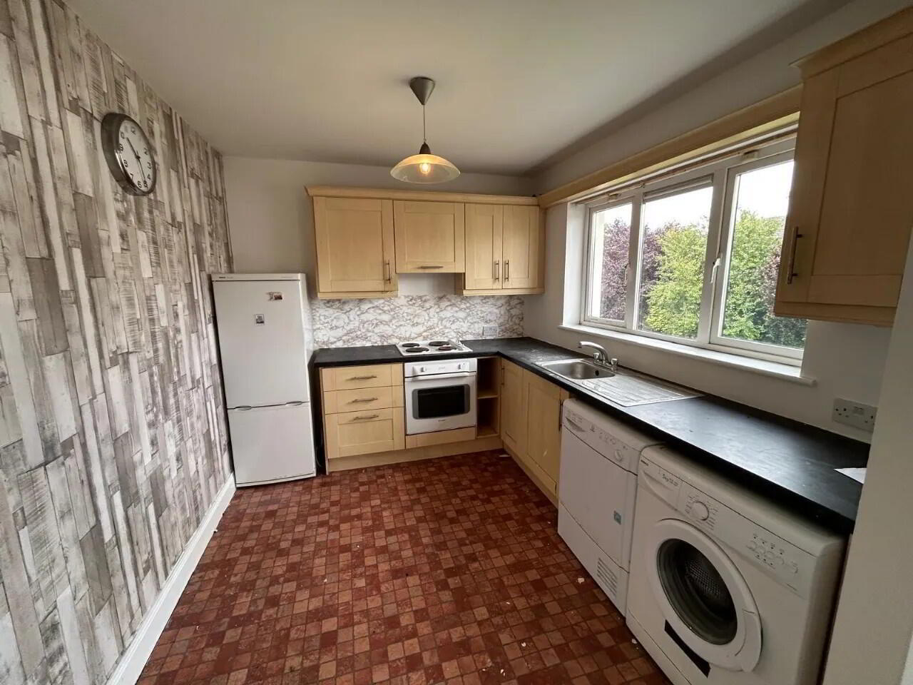 44a Manorfield 4 of 12