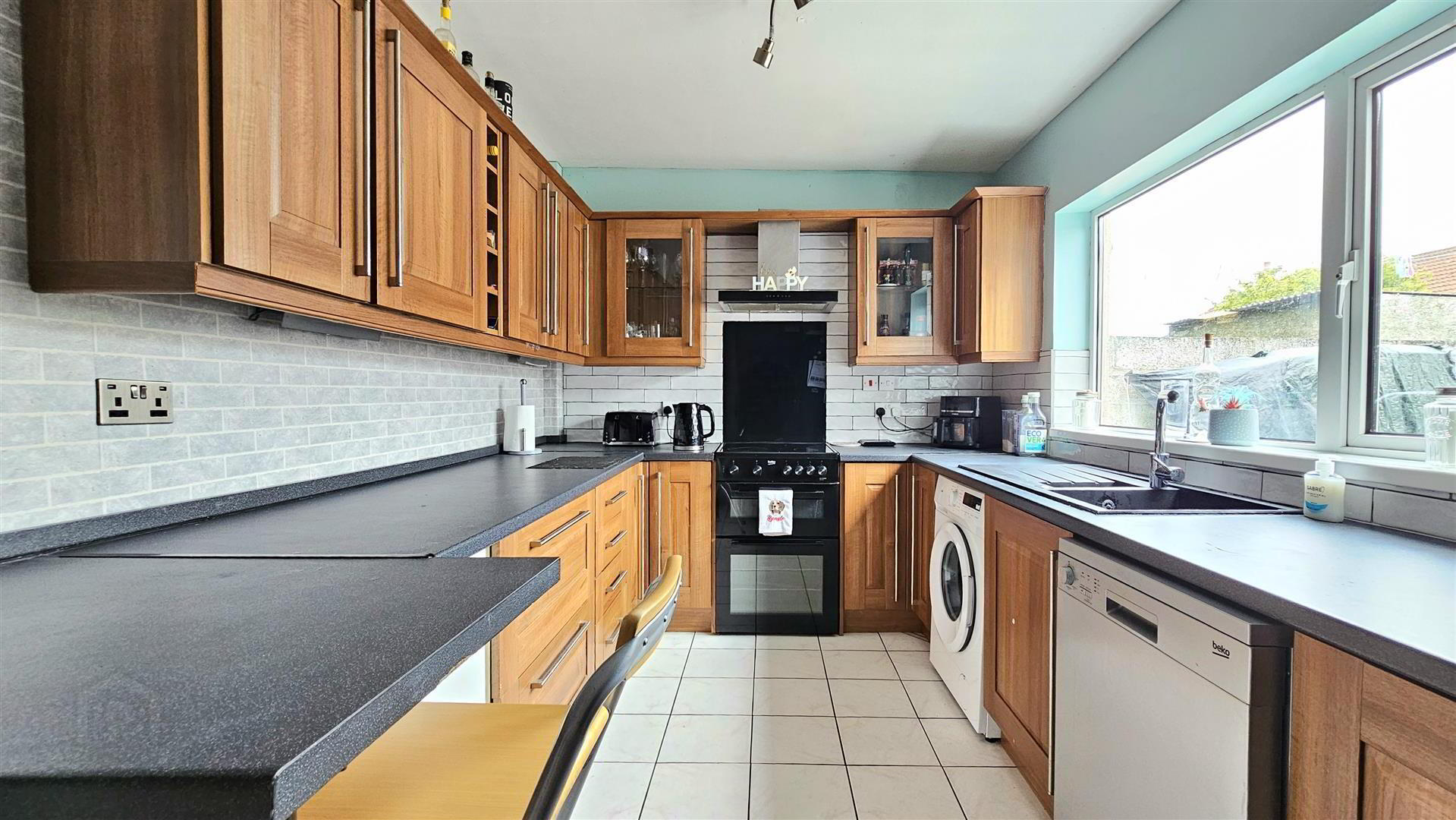 38 Oakwood Road 6 of 15