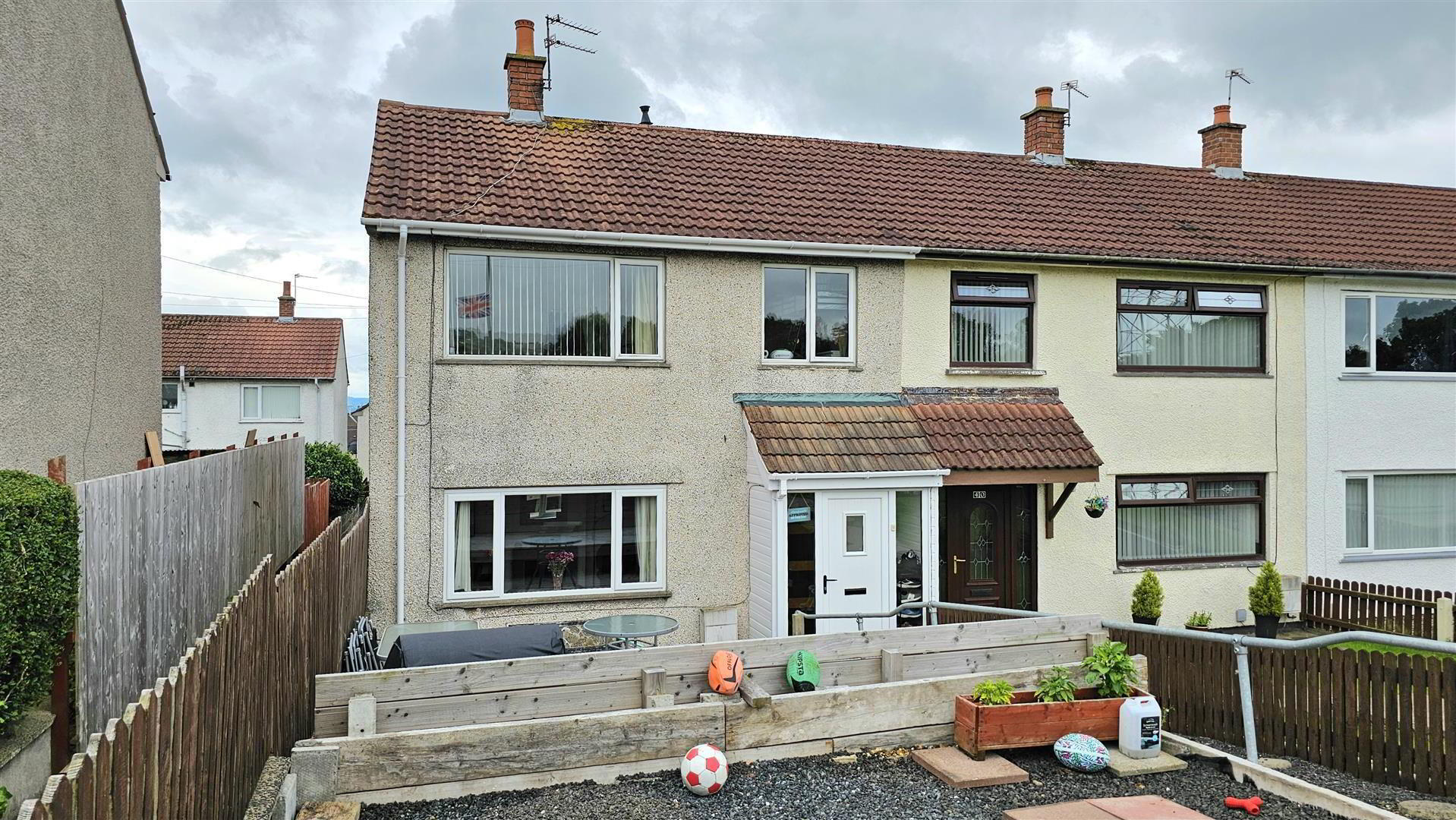 38 Oakwood Road 1 of 15
