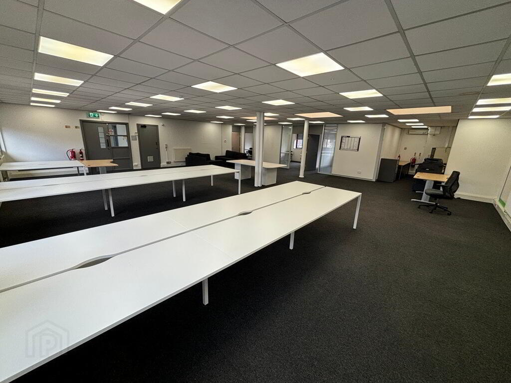 Unit 7b, Linfield Road 3 of 6