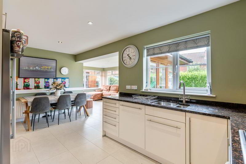 104 Beechfield Avenue 12 of 34