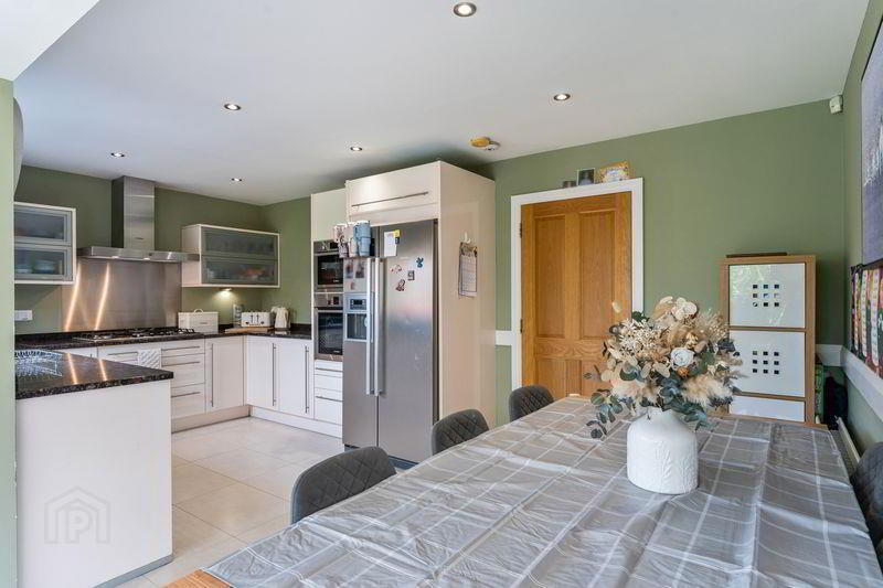 104 Beechfield Avenue 13 of 34