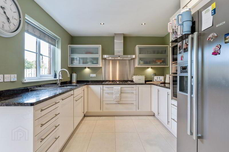 104 Beechfield Avenue 10 of 34