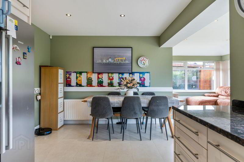 104 Beechfield Avenue 15 of 34