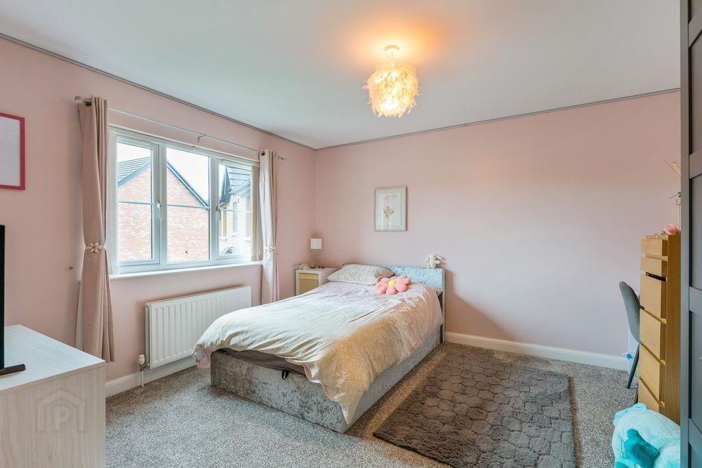 104 Beechfield Avenue 24 of 34