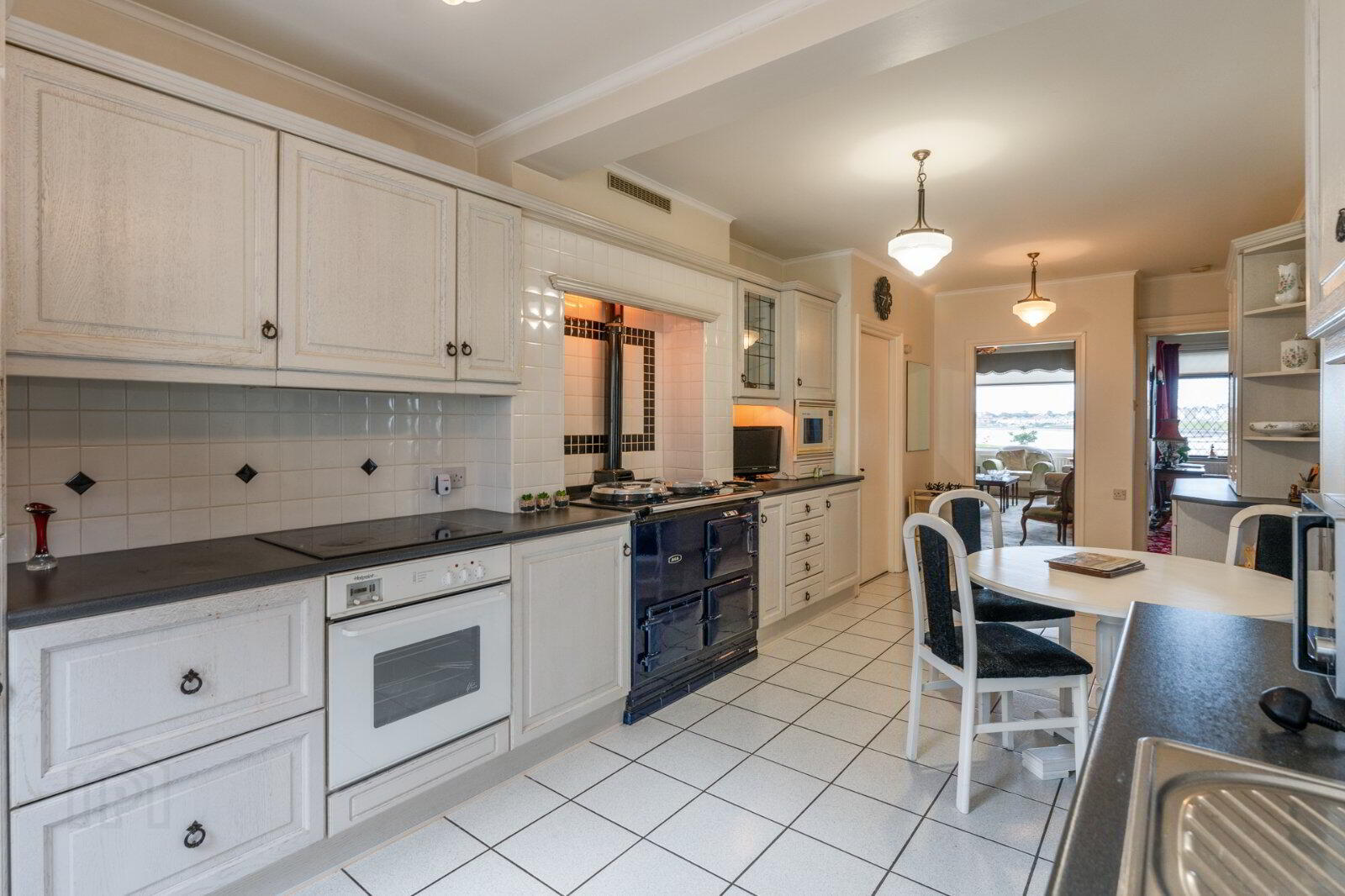 270 Seacliff Road 16 of 41