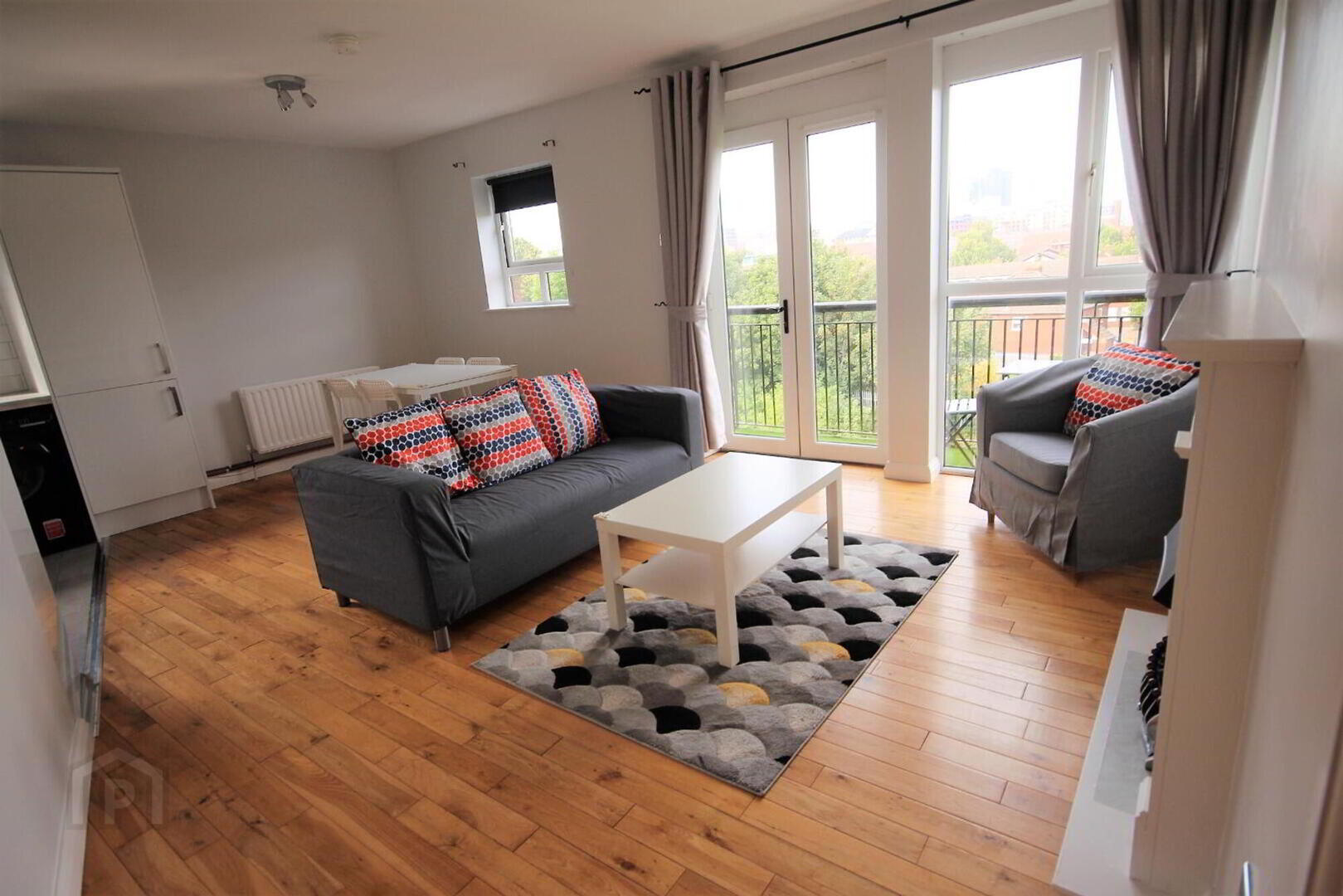 49 Cromwell Court 3 of 13