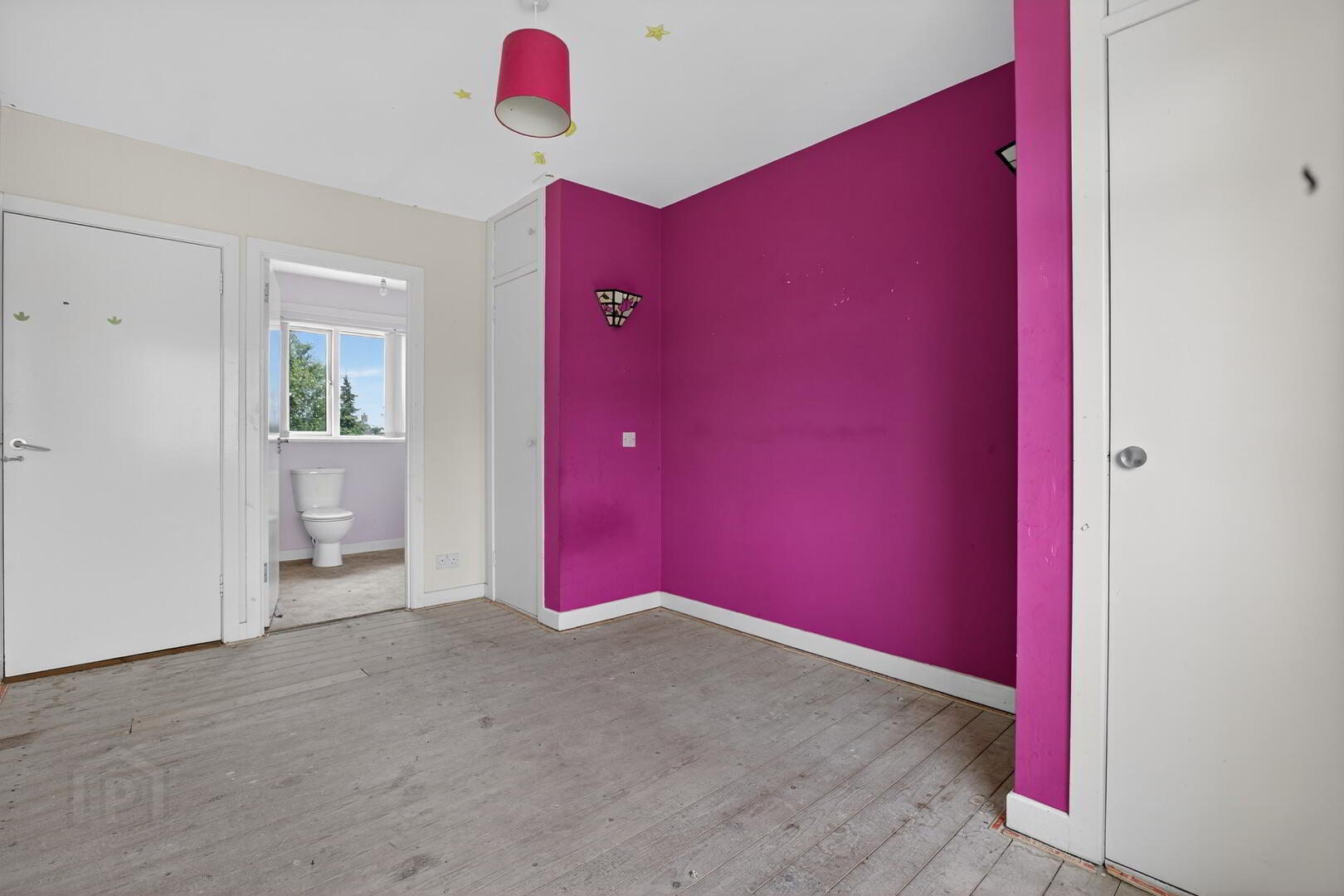 7 Parkmount Road 12 of 19