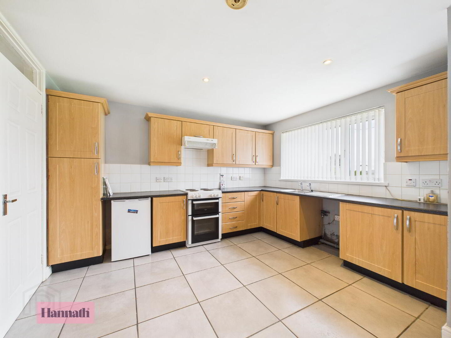 26 Glanroy Avenue 8 of 18