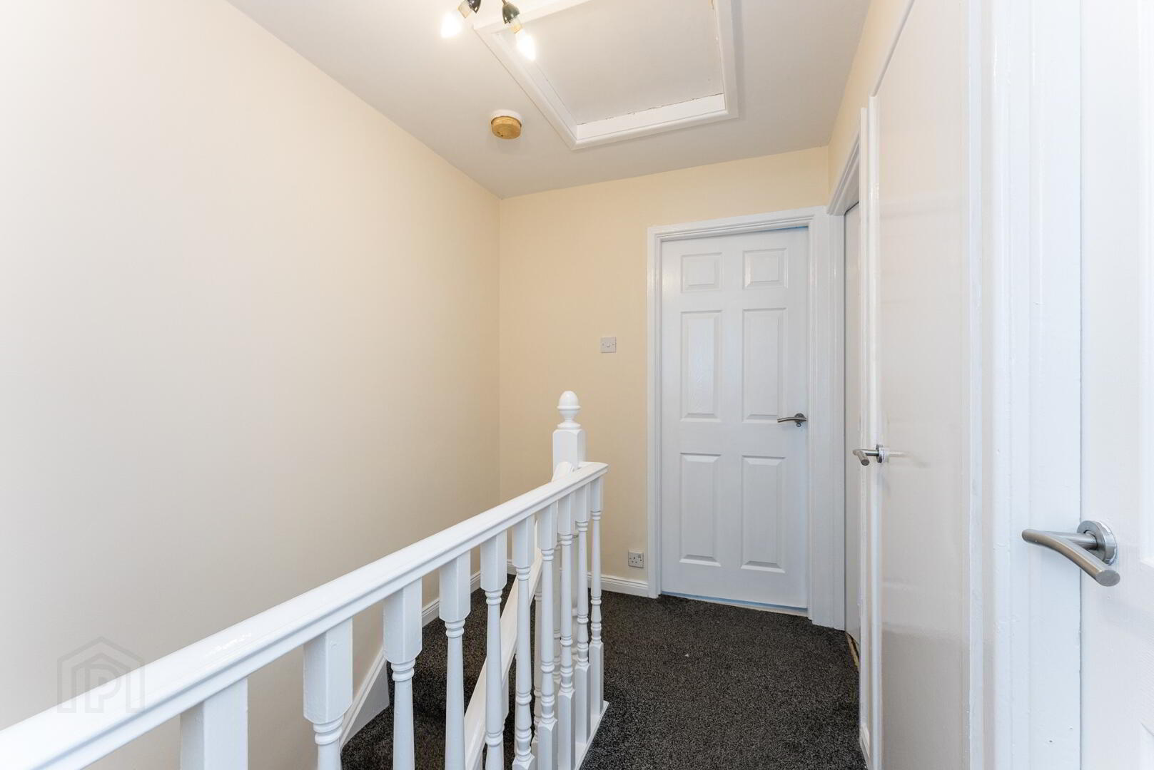 303 Pinebank 17 of 21