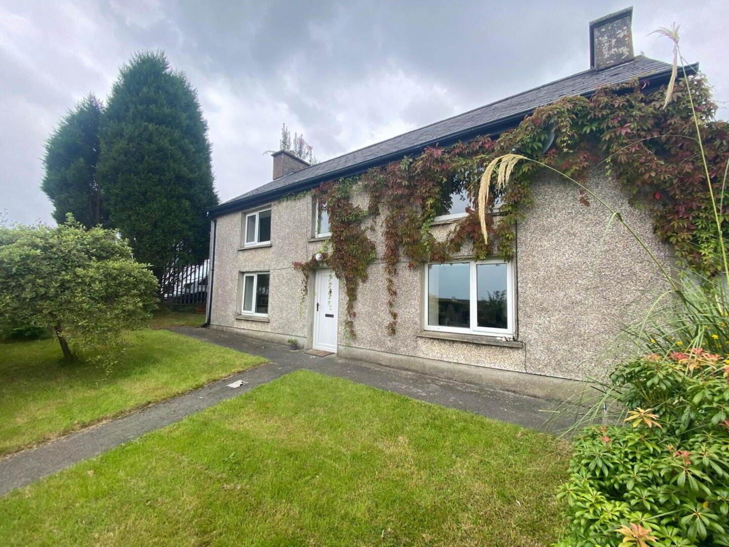 House, D Carnamuggagh Upper 1 of 11