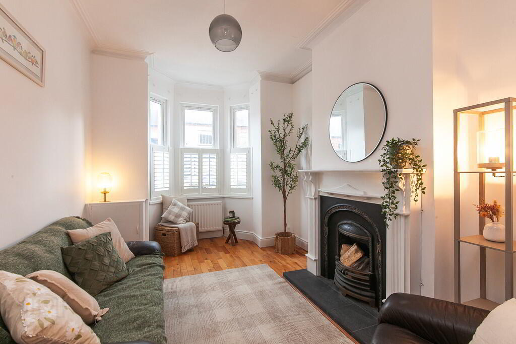 20 Surrey Street 6 of 23