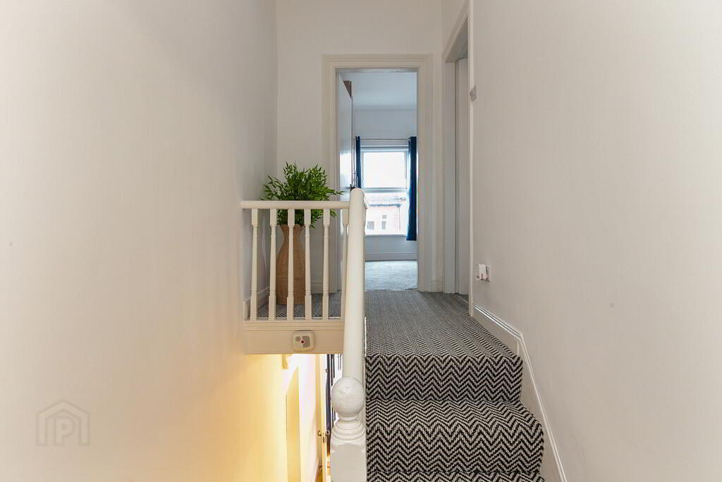 20 Surrey Street 16 of 23