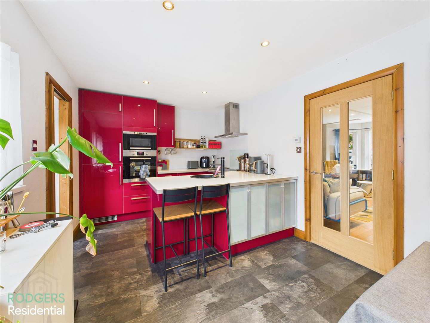 16 Lewis Avenue 6 of 23