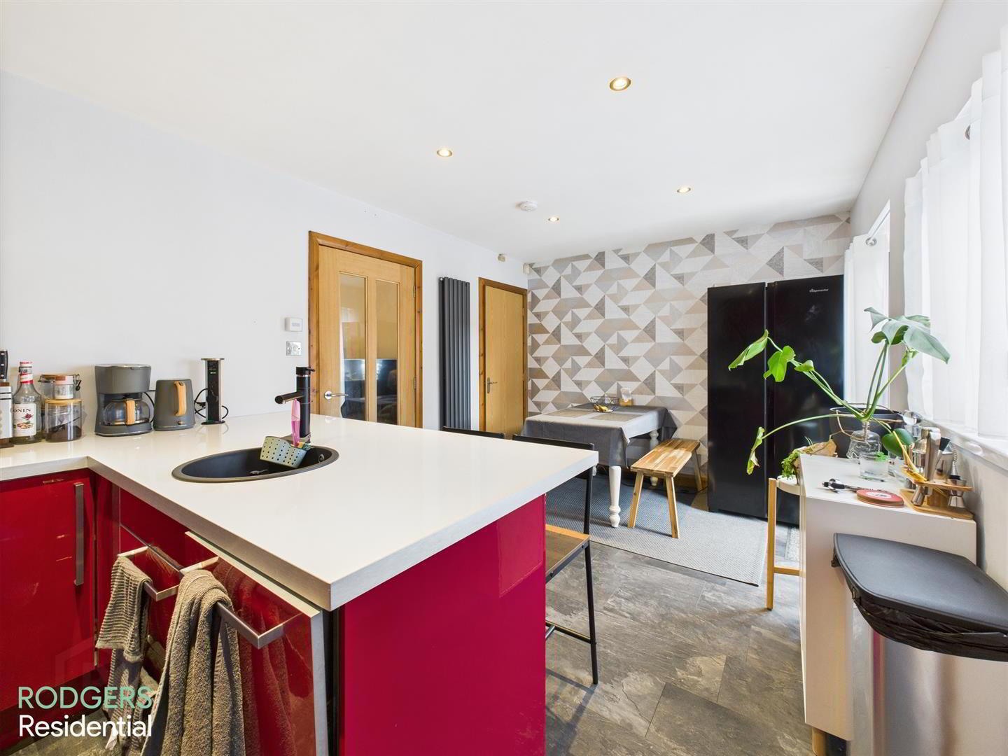 16 Lewis Avenue 9 of 23