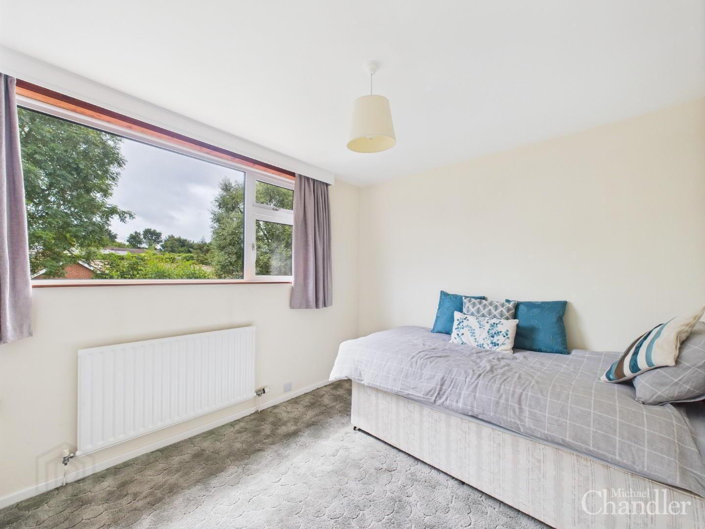 40 Blenheim Park 14 of 24