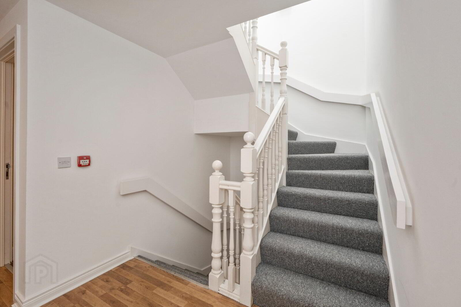 133 Northbrook Street 6 of 15