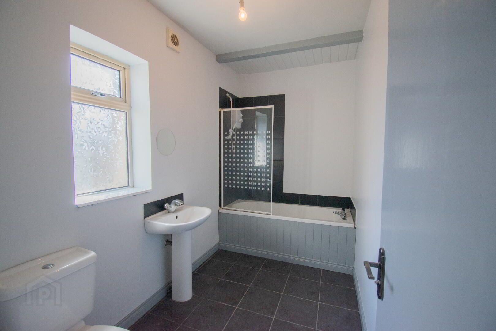 21a Ballymoney Road 12 of 14