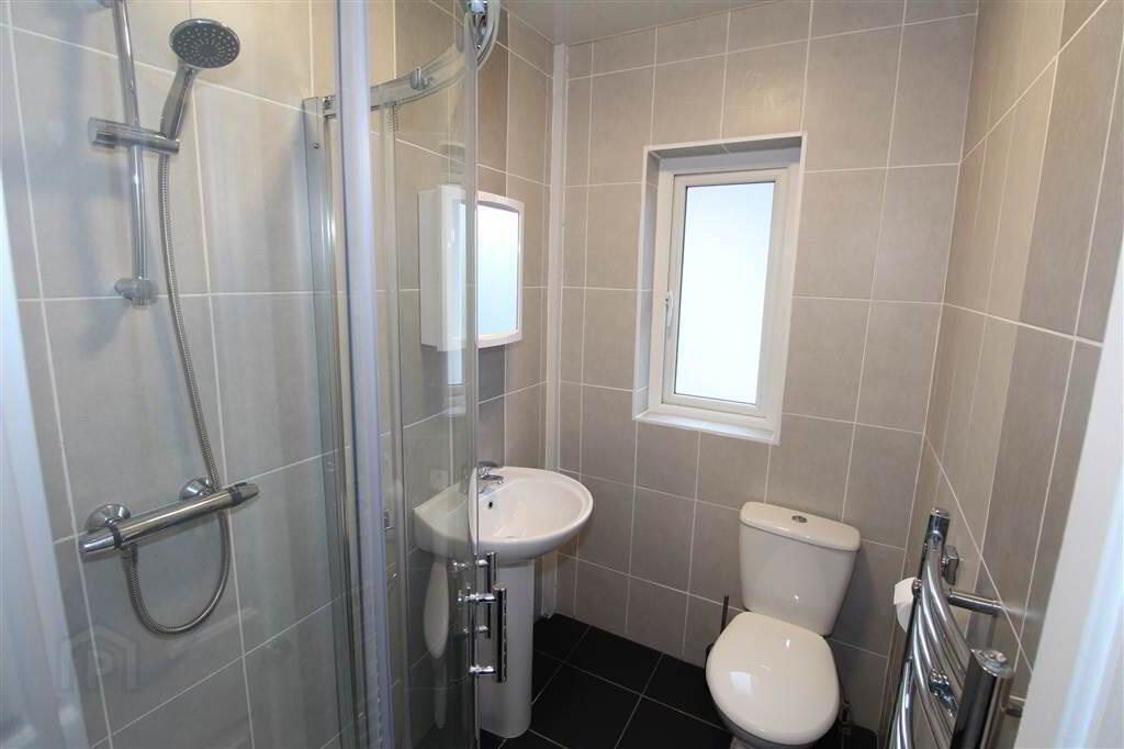 28 Millar Street 9 of 11