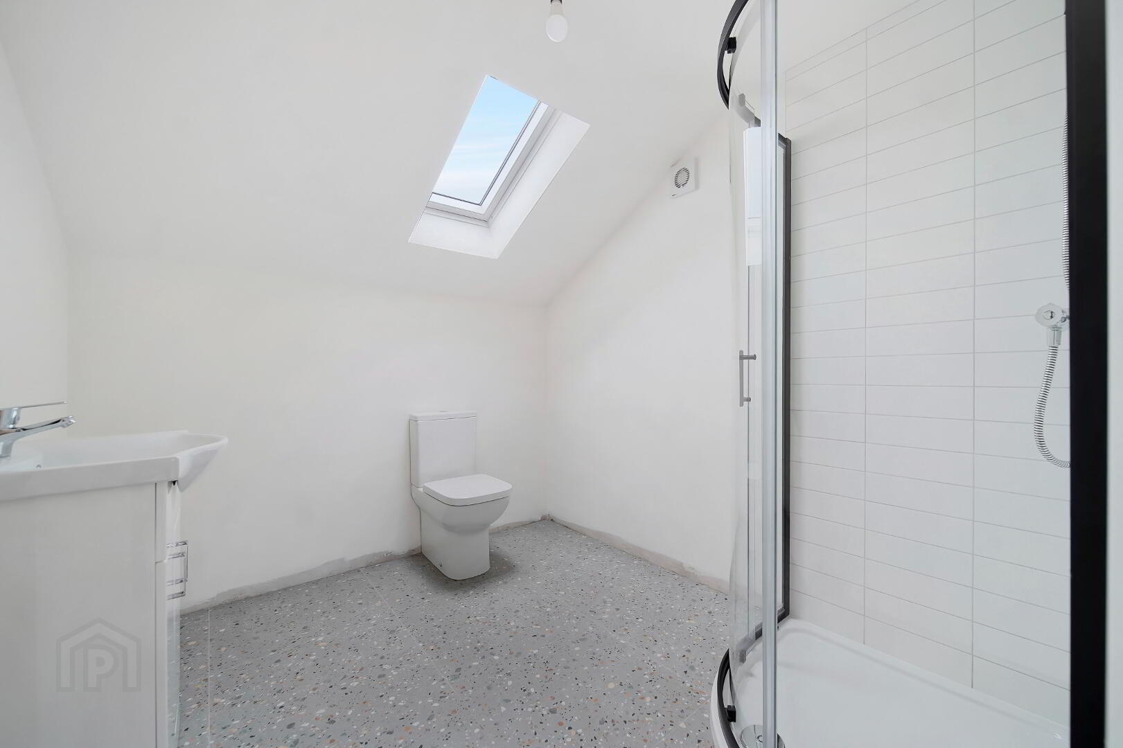 2 Esker Road 24 of 31