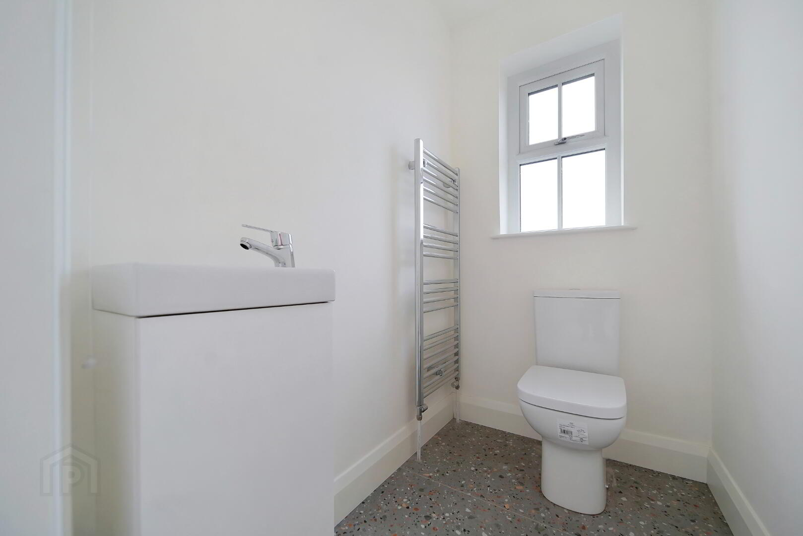 2 Esker Road 13 of 31