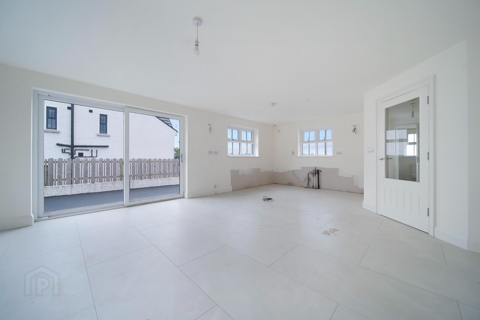 2 Esker Road 10 of 31