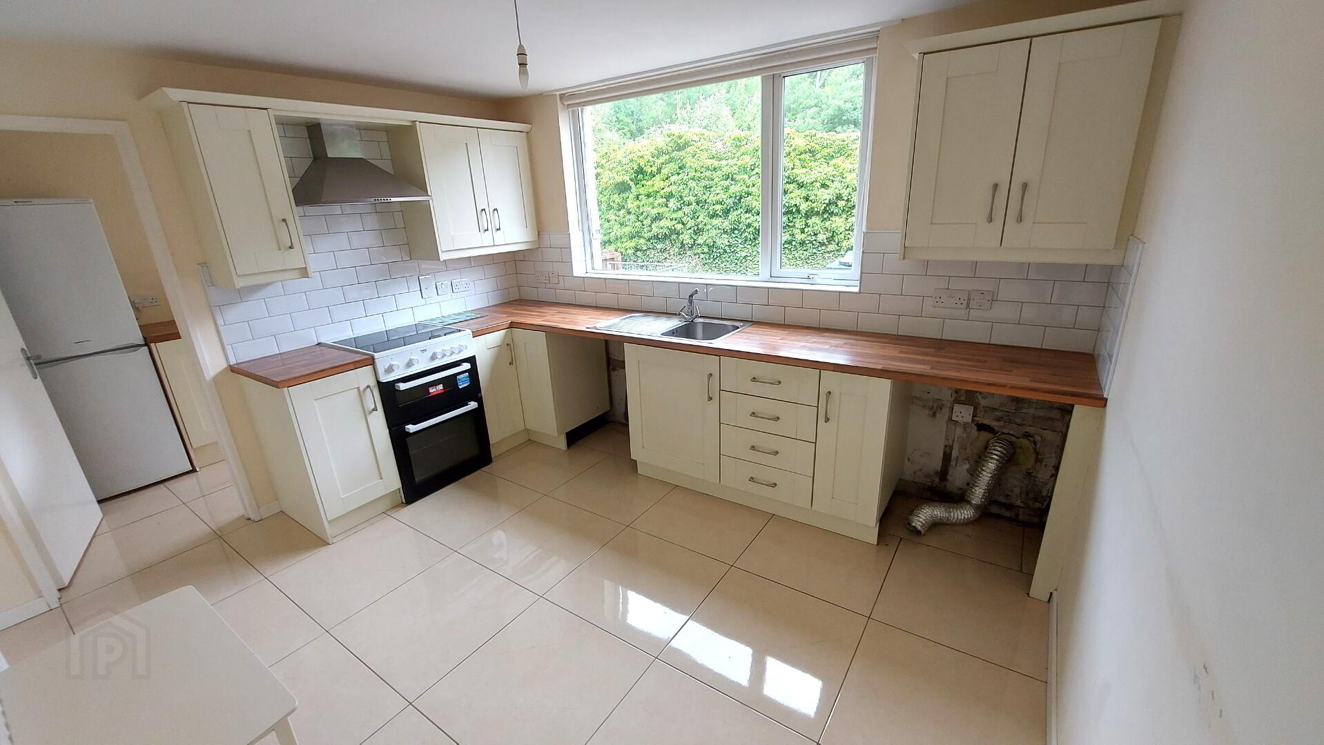 13 Ashlea Close 6 of 16