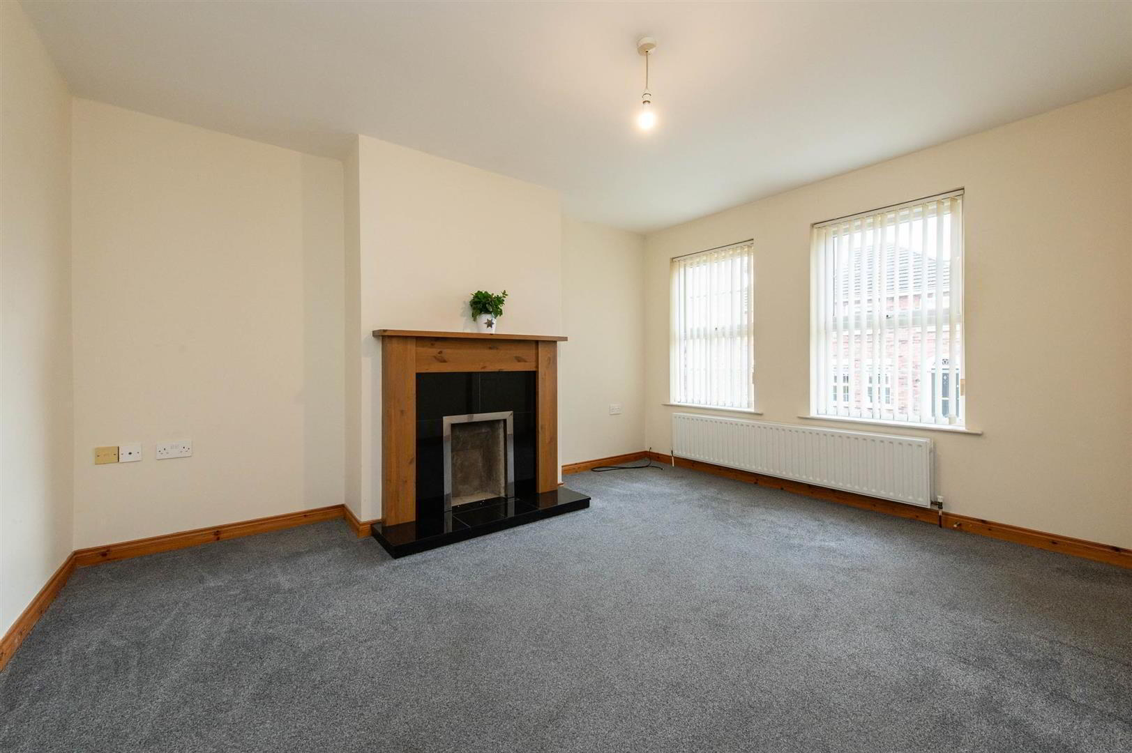 67 Summerhill Brae 3 of 17