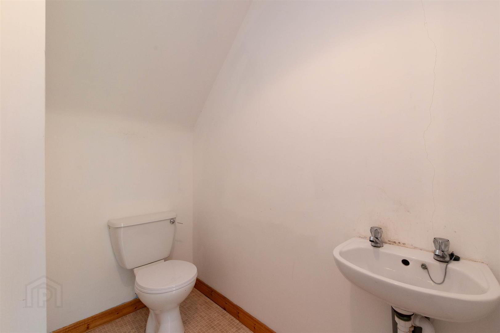 67 Summerhill Brae 8 of 17