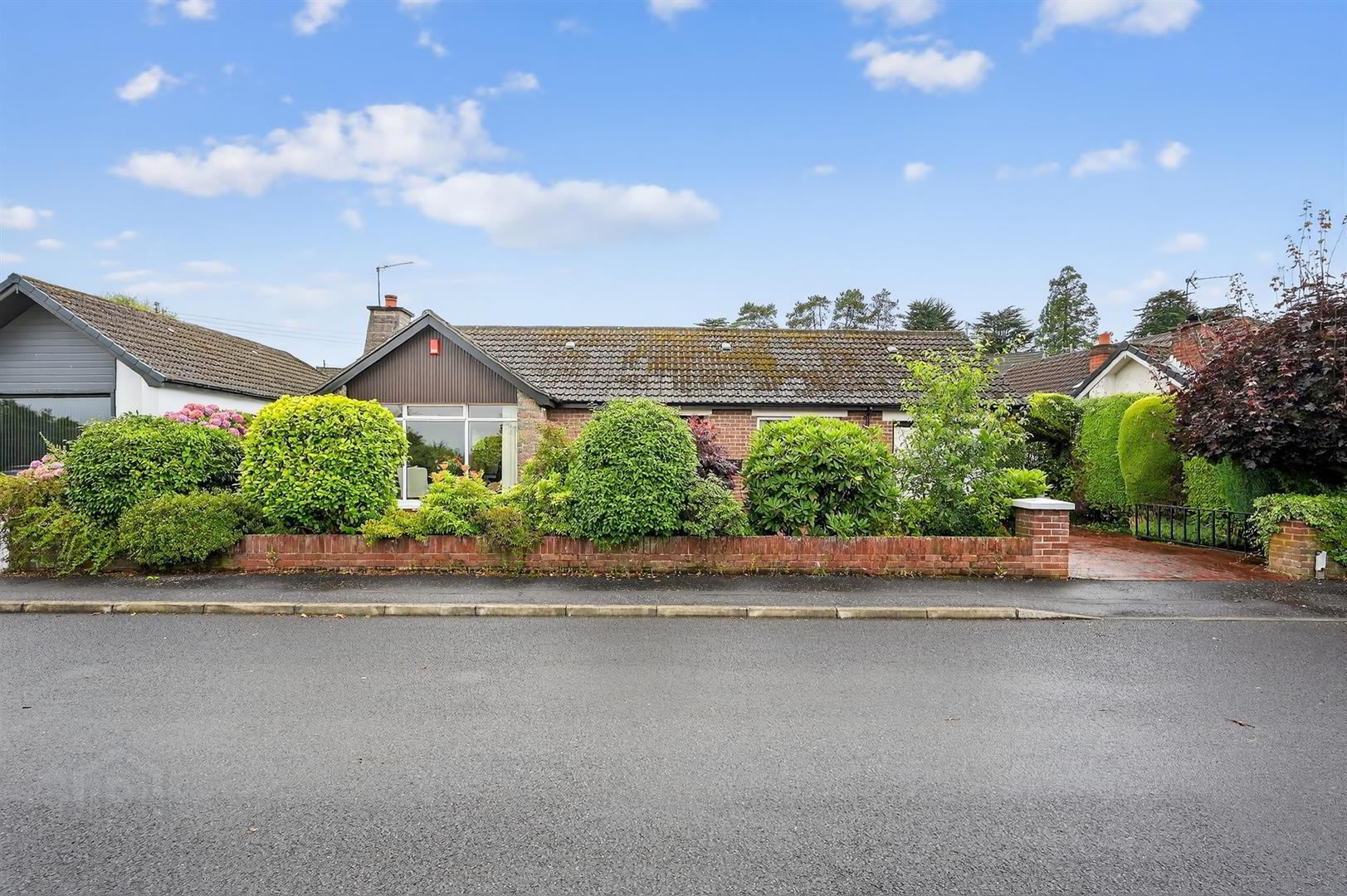7 Clonmore Park 1 of 29