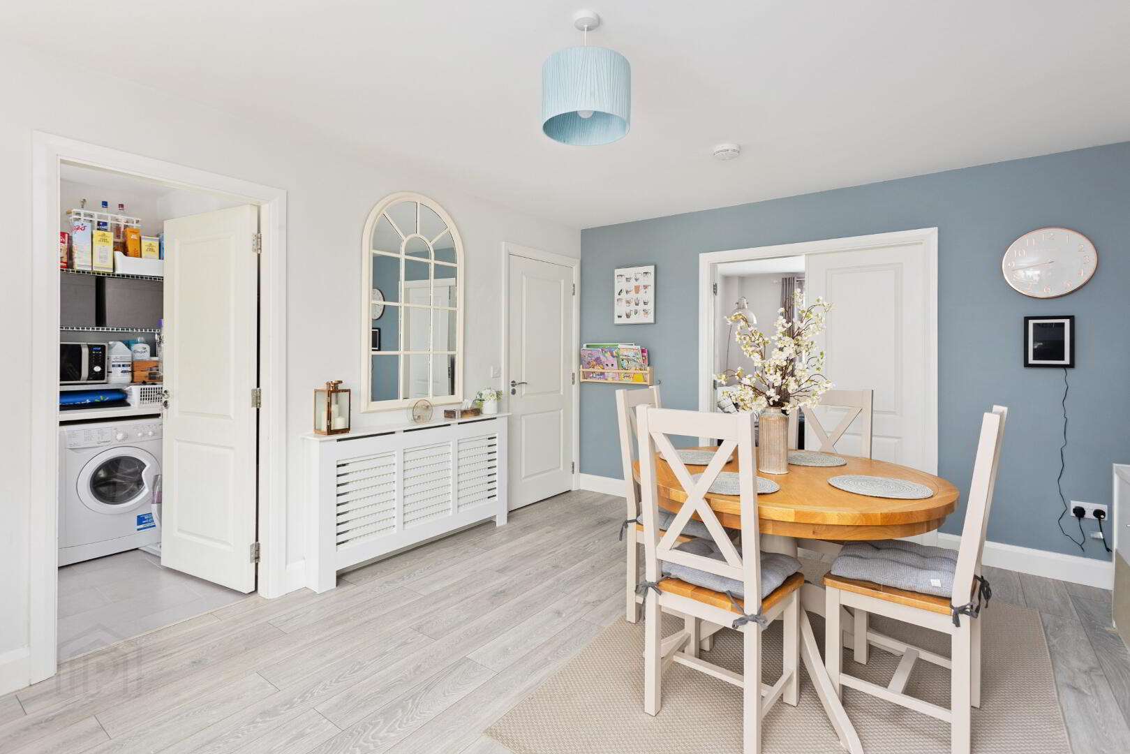 3 Saint Helen’s Avenue 10 of 25