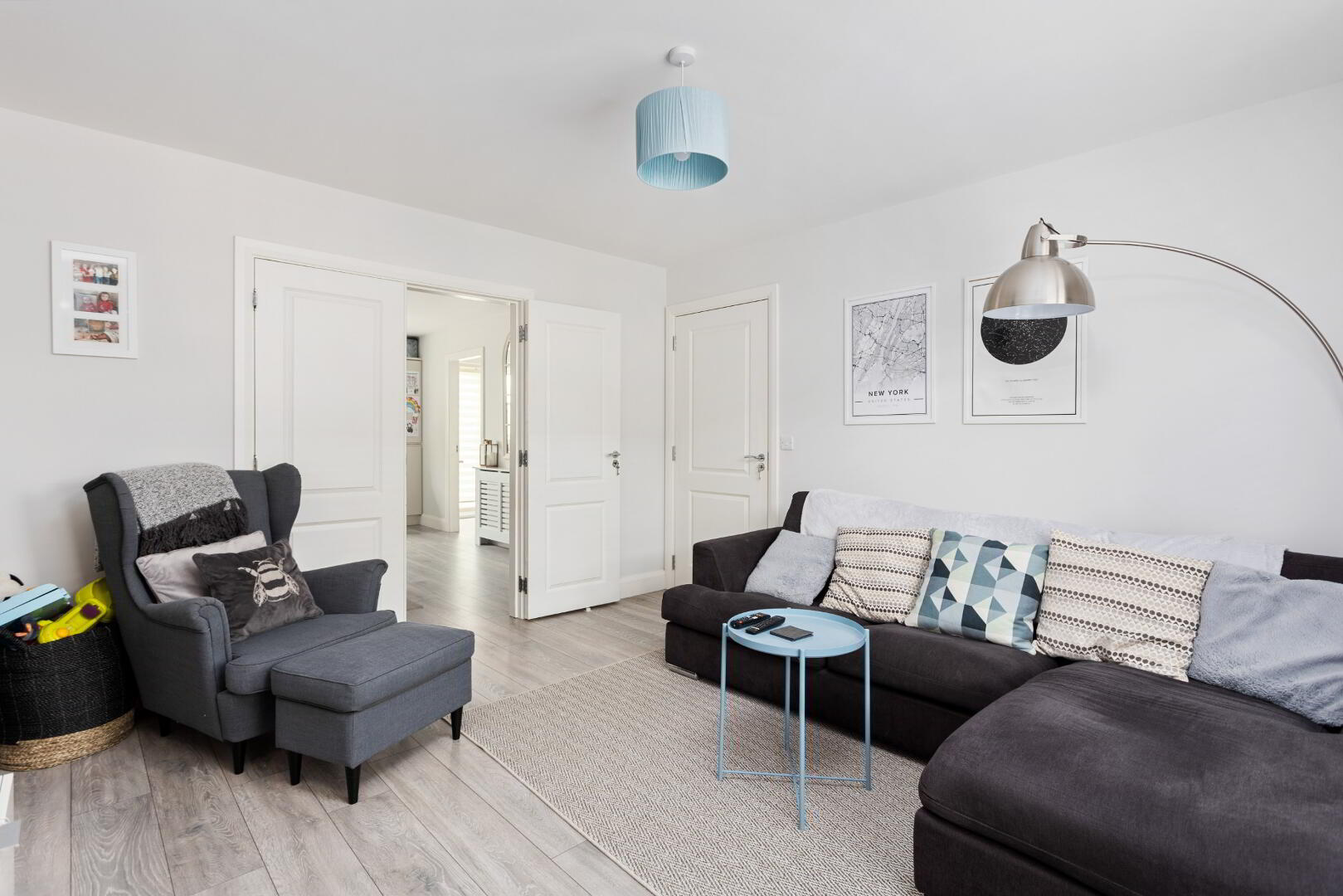 3 Saint Helen’s Avenue 6 of 25