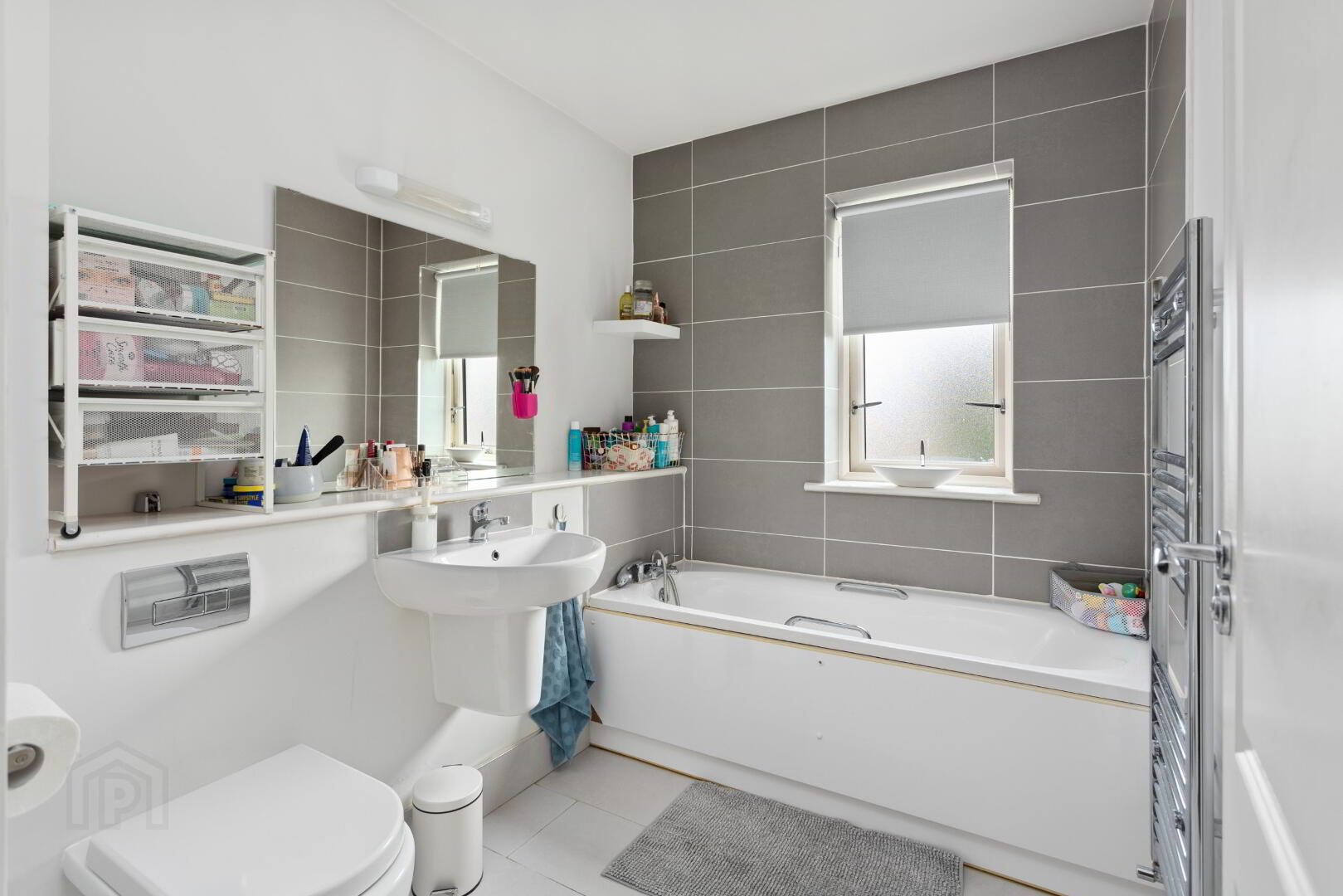 3 Saint Helen’s Avenue 18 of 25