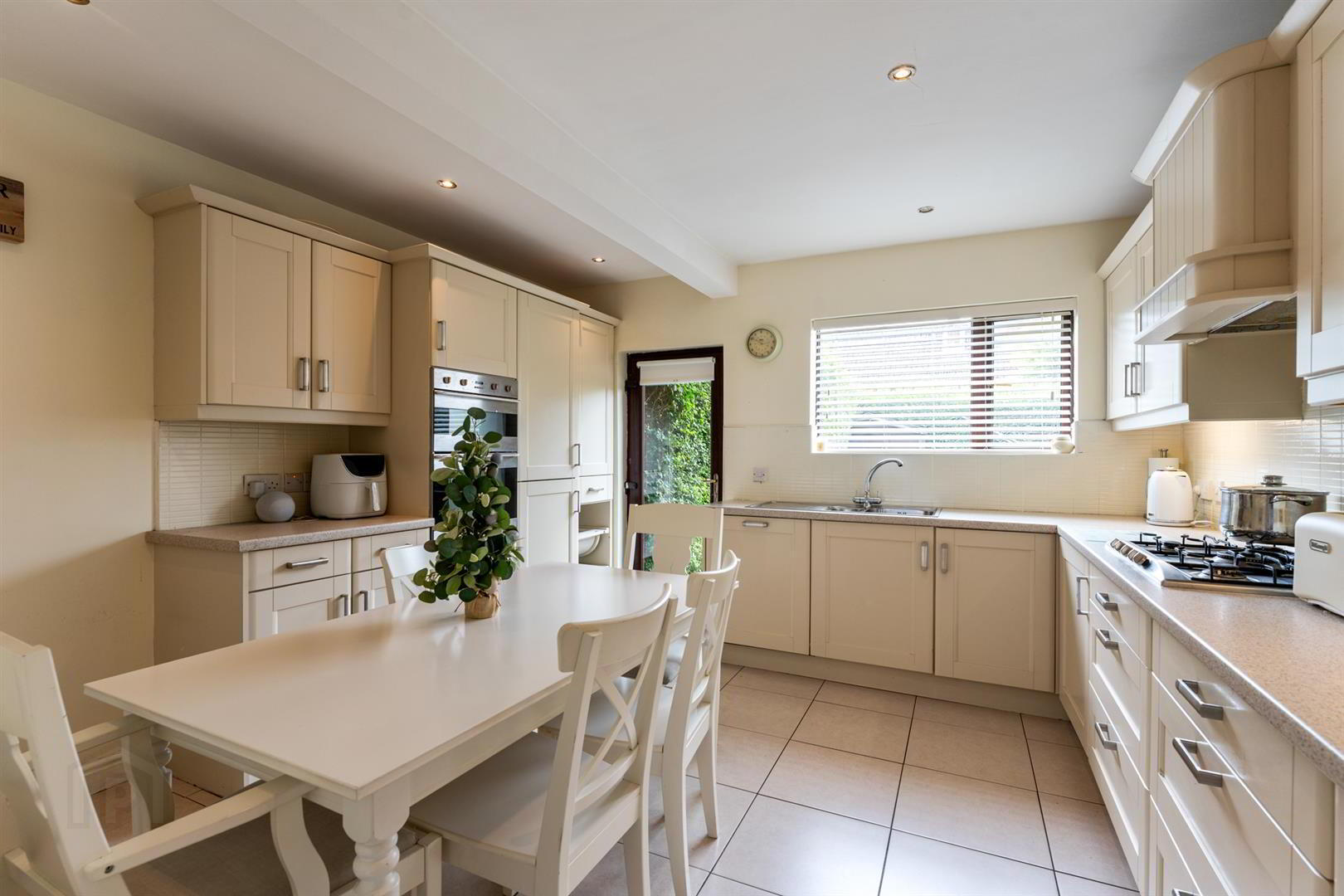 31 Creeve Walk 9 of 21