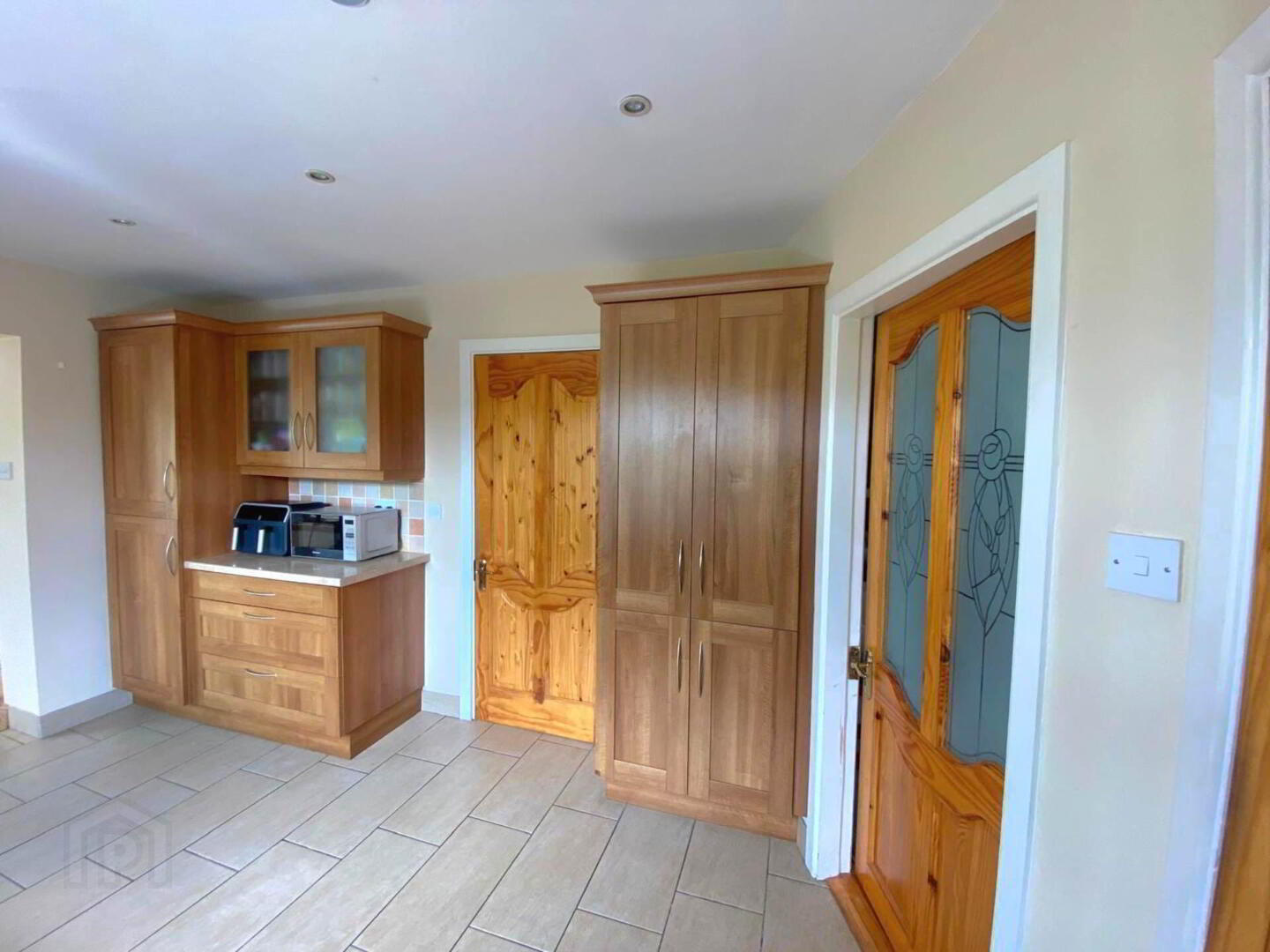 5 Amberley Grove 6 of 11