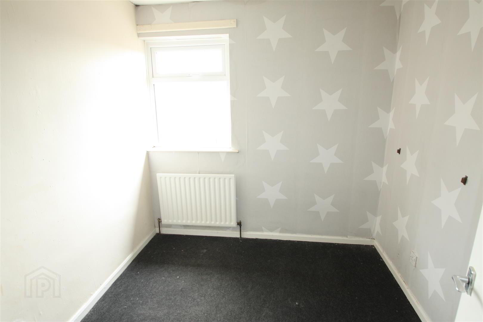 77 Langley Road 9 of 13