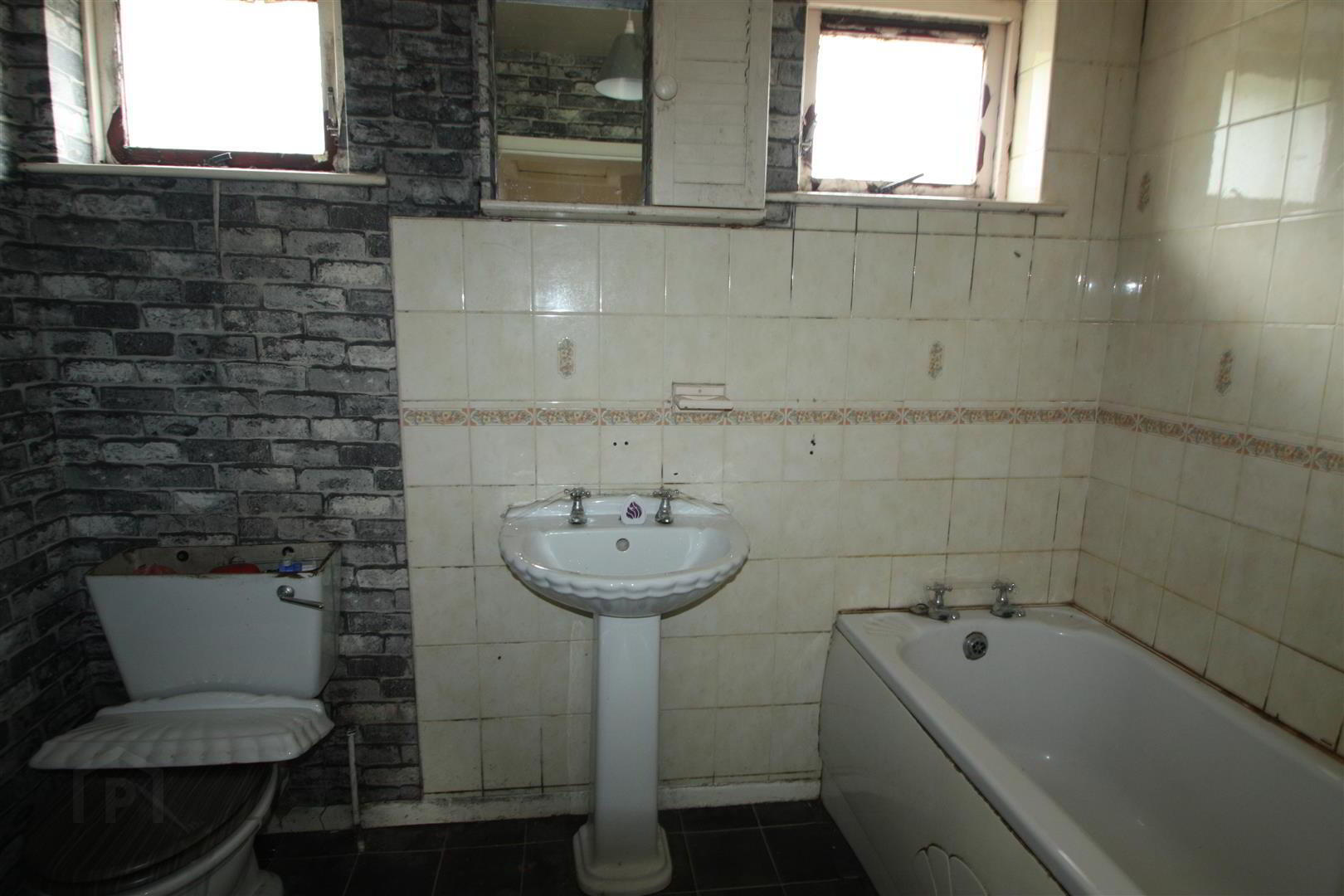 77 Langley Road 10 of 13