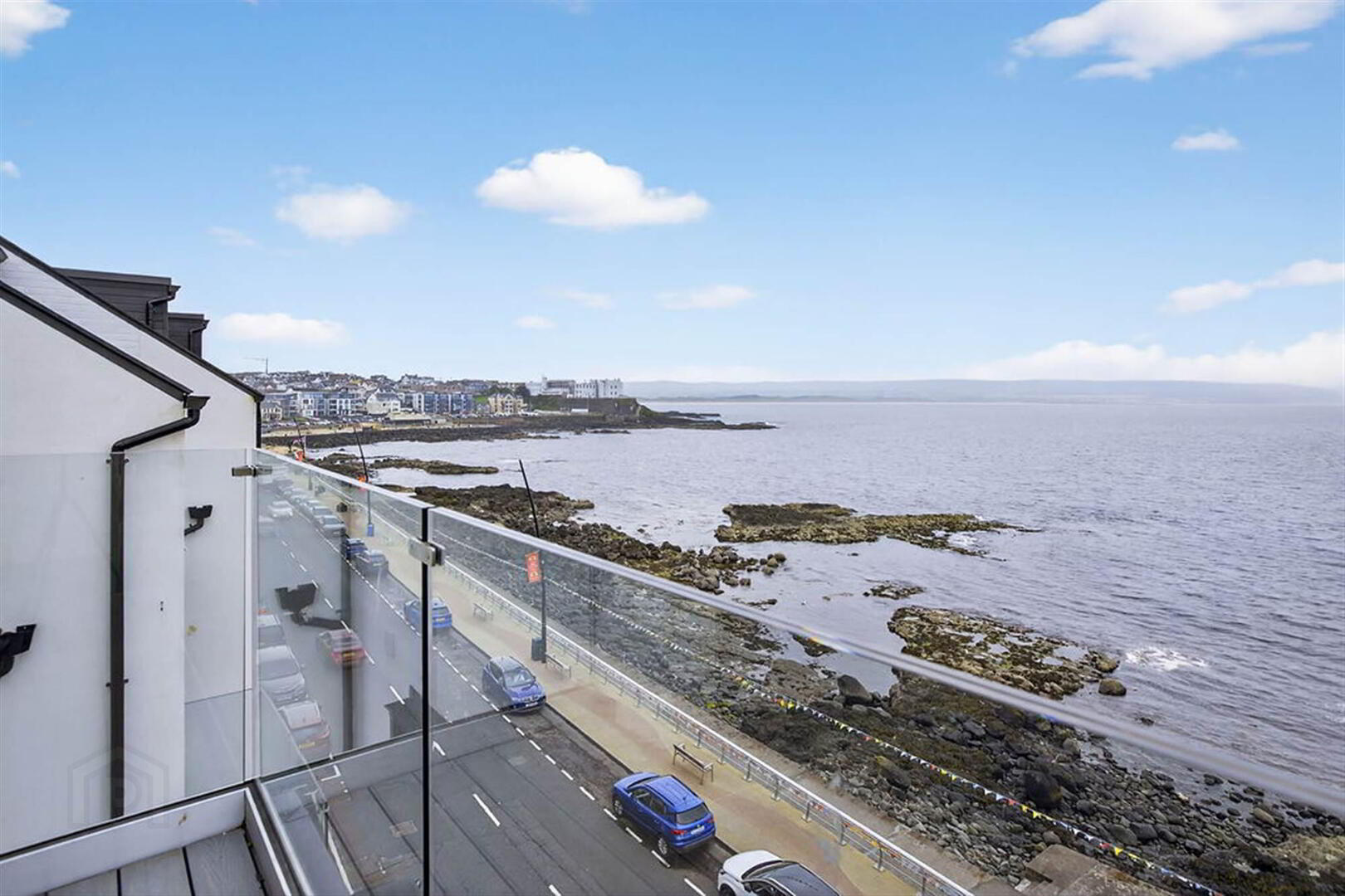 Apartment 6 17 The Promenade 20 of 41