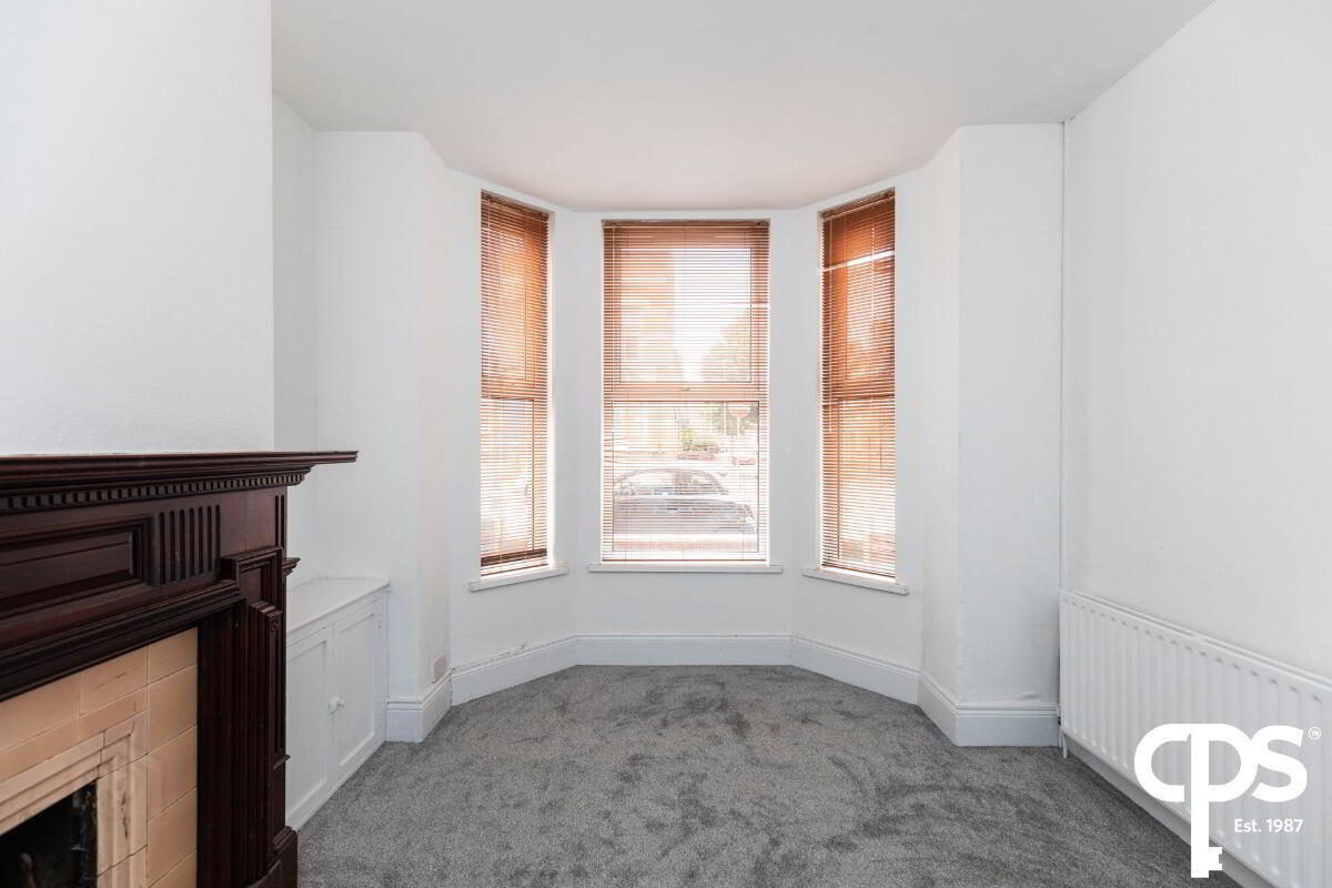 32 Agincourt Avenue 5 of 28