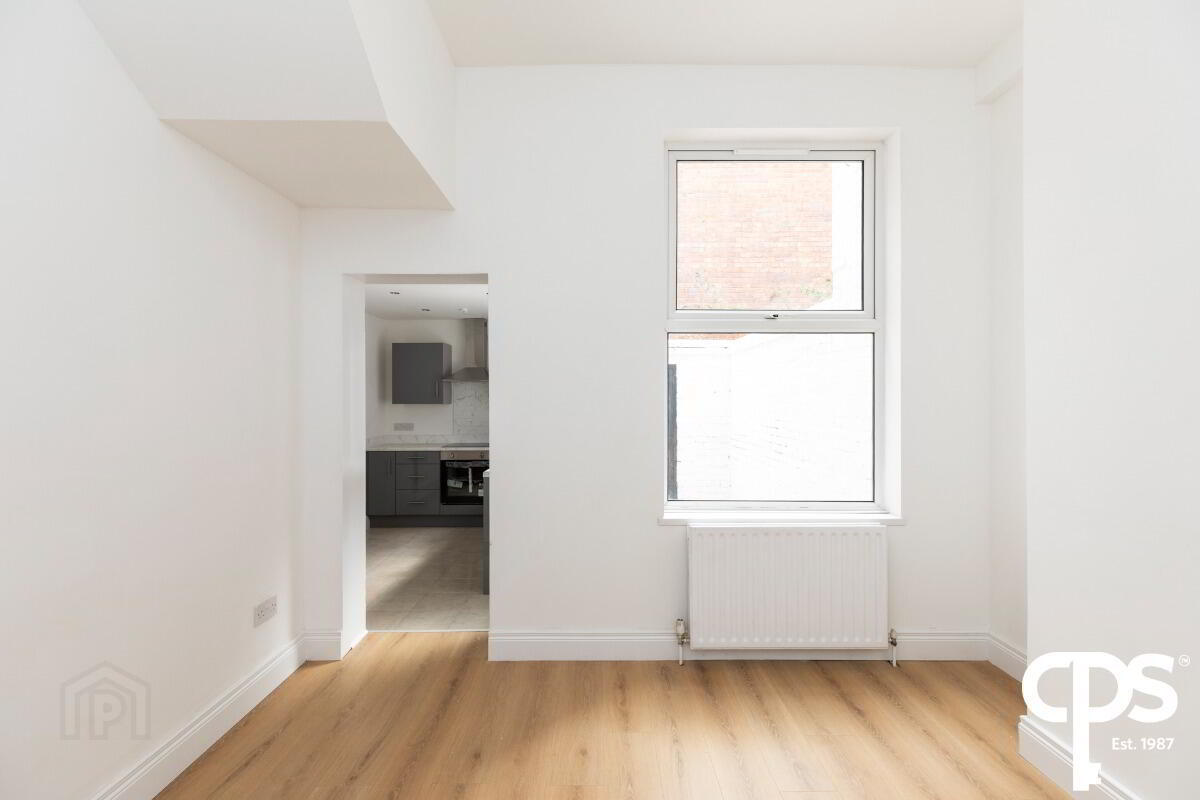 32 Agincourt Avenue 7 of 28