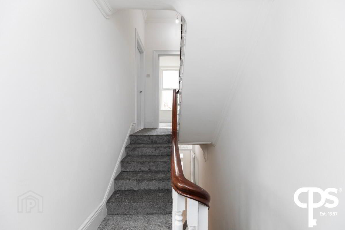 32 Agincourt Avenue 13 of 28