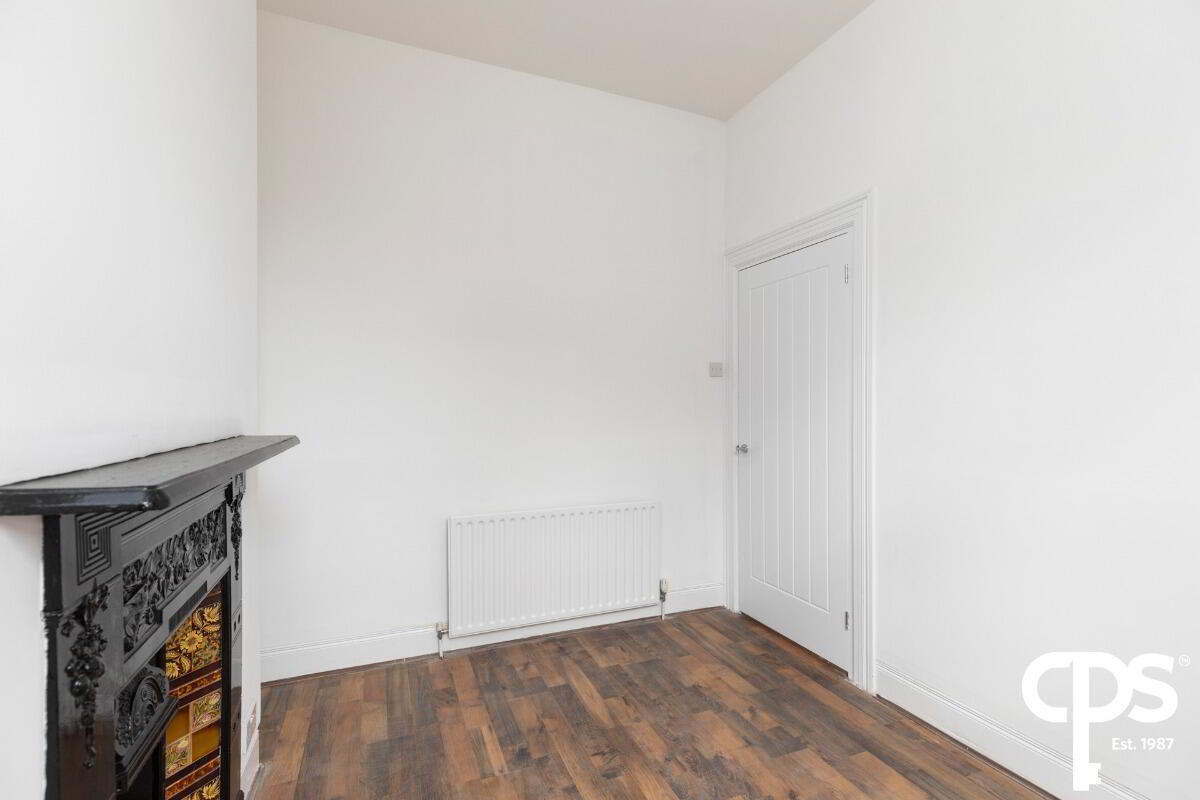 32 Agincourt Avenue 21 of 28