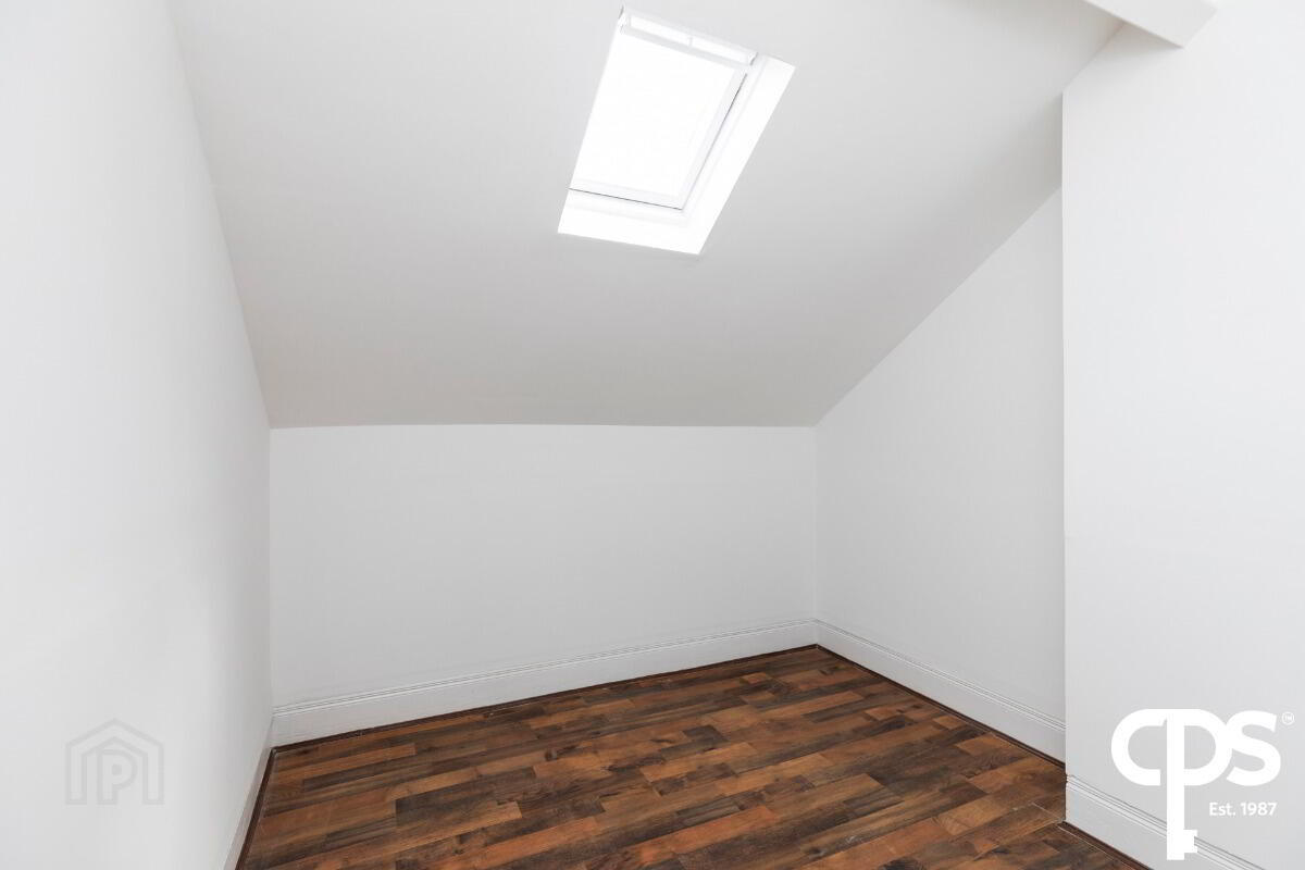 32 Agincourt Avenue 24 of 28
