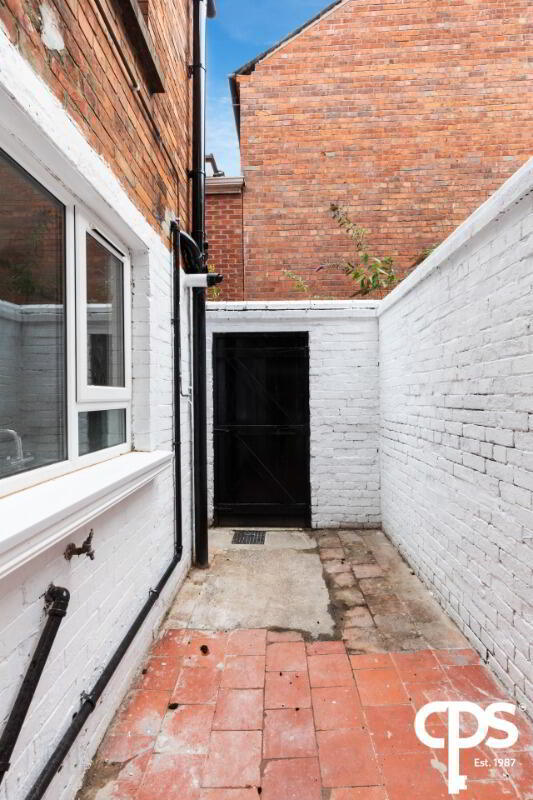 32 Agincourt Avenue 27 of 28