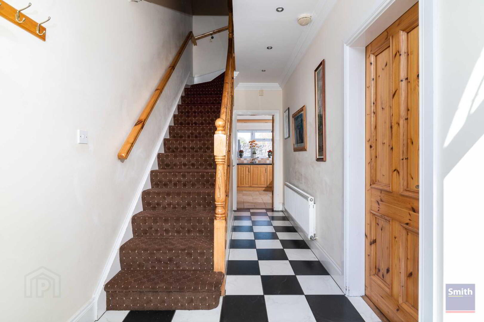 2 Elm Court 3 of 14