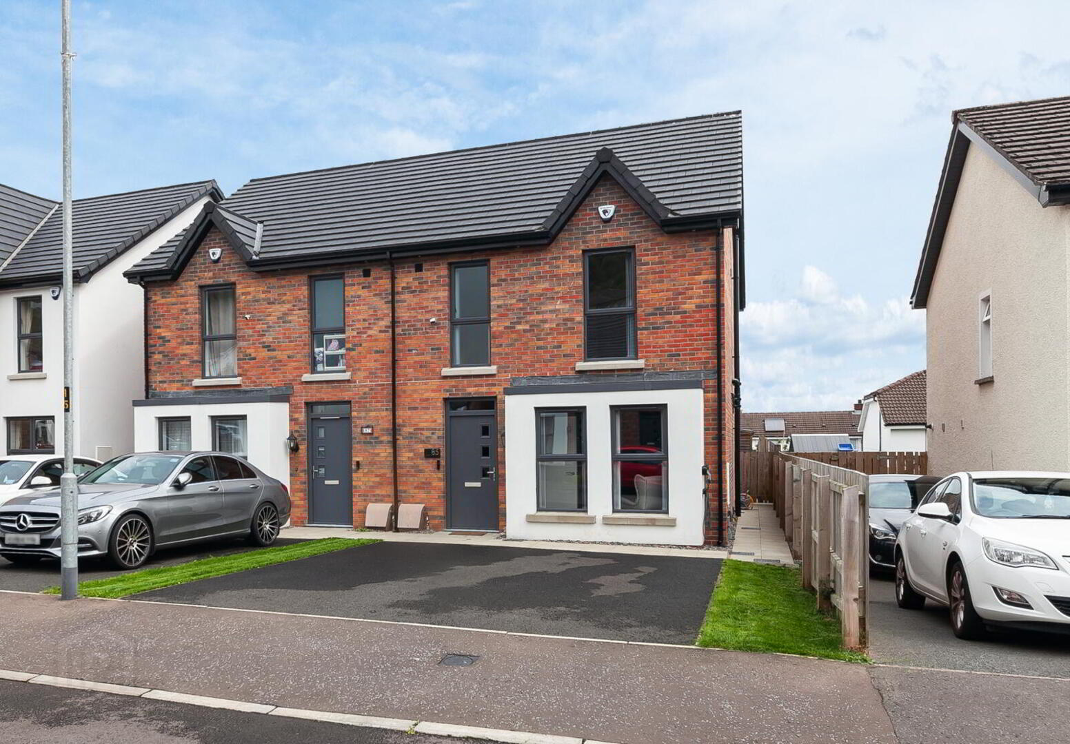 85 Thorburn Road 1 of 23