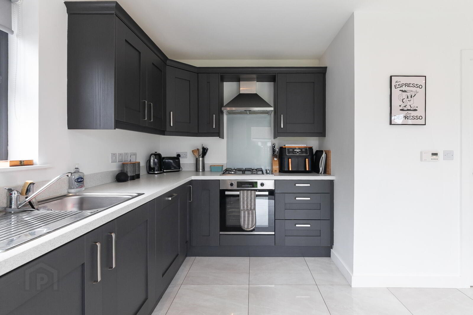 85 Thorburn Road 9 of 23