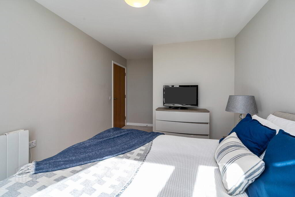 22-01 The Obel, 62 Donegall Quay 11 of 18