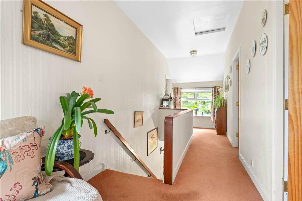 48 Moorfields Road 19 of 40